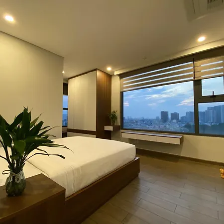 Triostay Vinh Hoi Apartment - Elegant Near City Highlights!-2